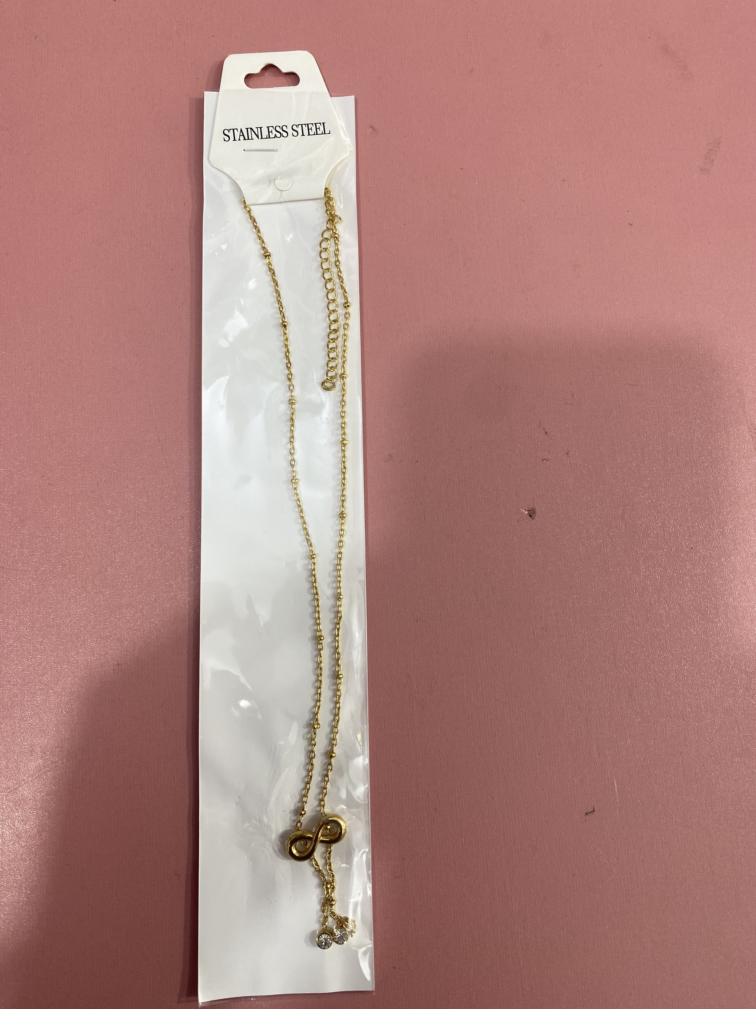 Infinity style necklace
